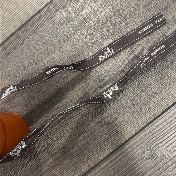 Hermès Twilly Orange Gift Box With Brown Ribbon - Picture 6 of 6